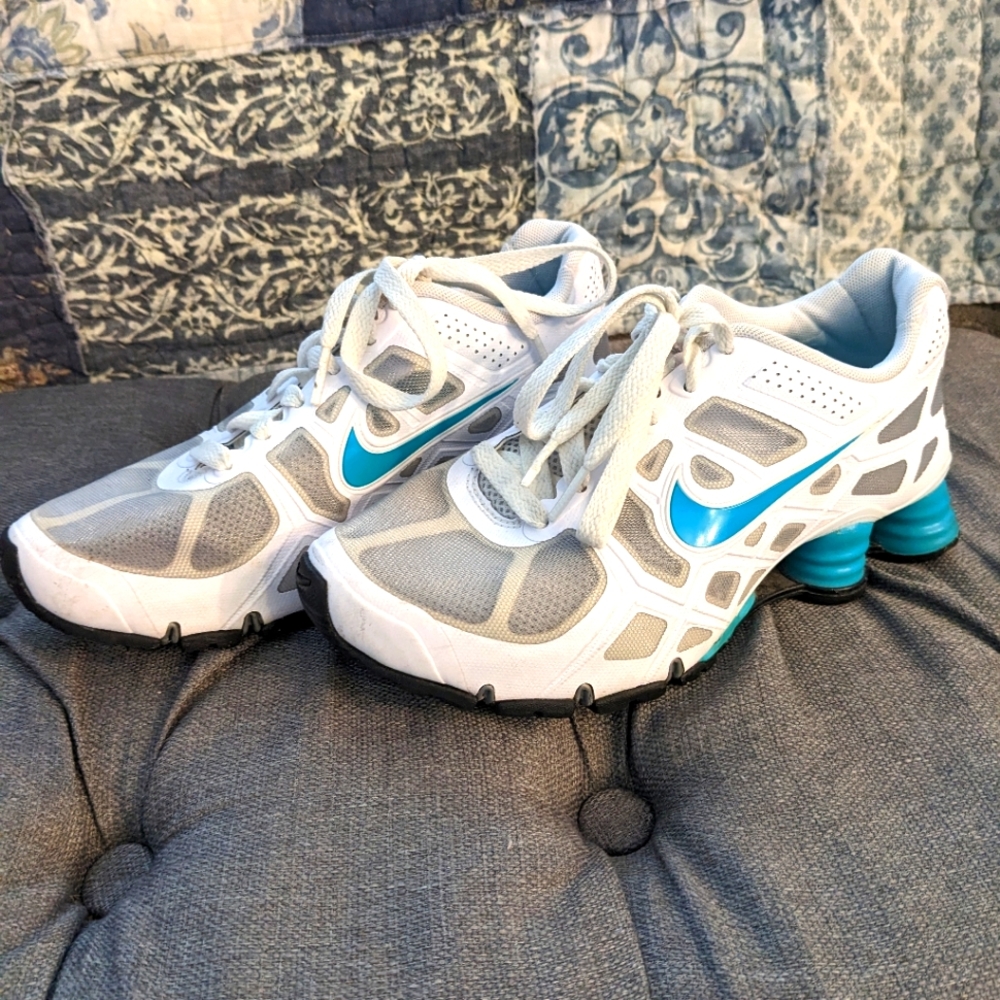 Nike shox turbo
